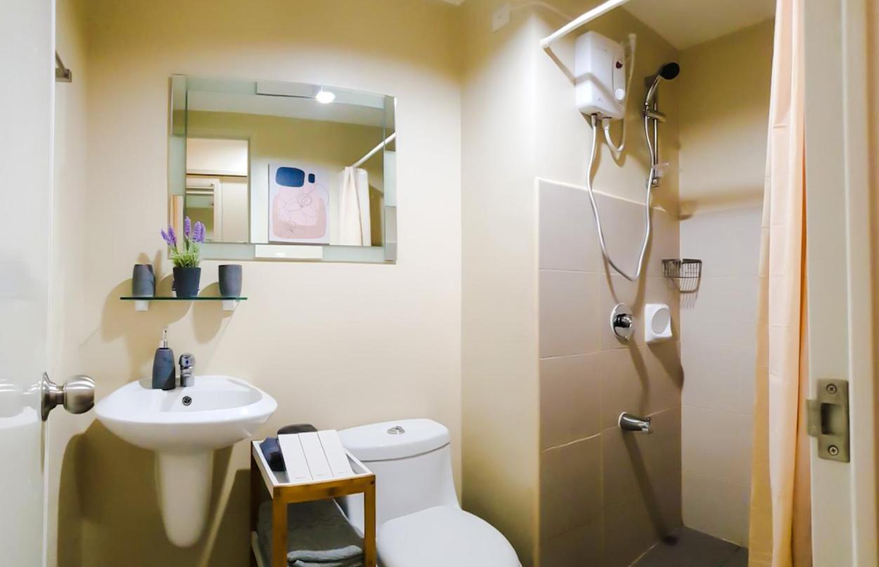Zen Living Condo At Avida Atria Tower 2 伊洛伊洛 外观 照片