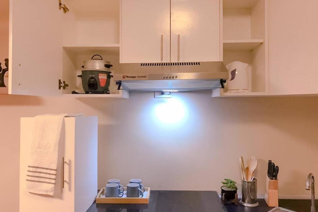 Zen Living Condo At Avida Atria Tower 2 伊洛伊洛 外观 照片