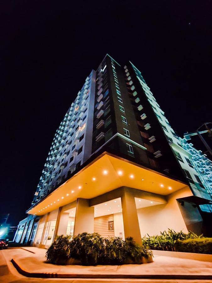 Zen Living Condo At Avida Atria Tower 2 伊洛伊洛 外观 照片